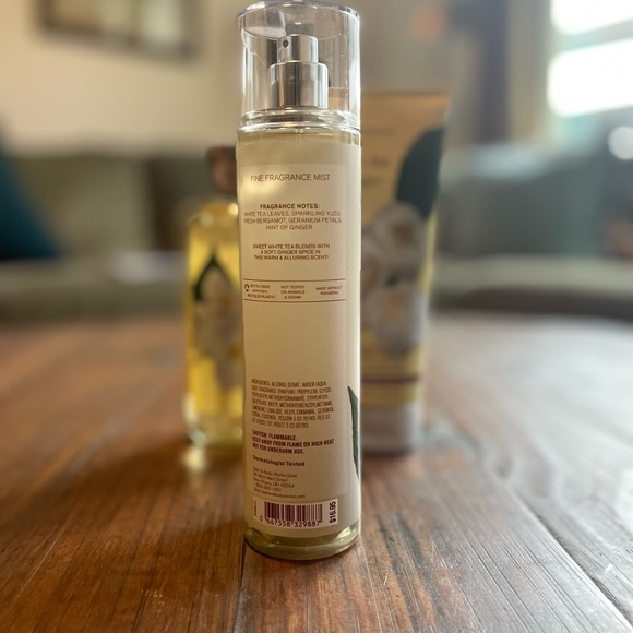 White Tea and Ginger Body Cream, Shower Gel & Mist - Picture 7 of 14